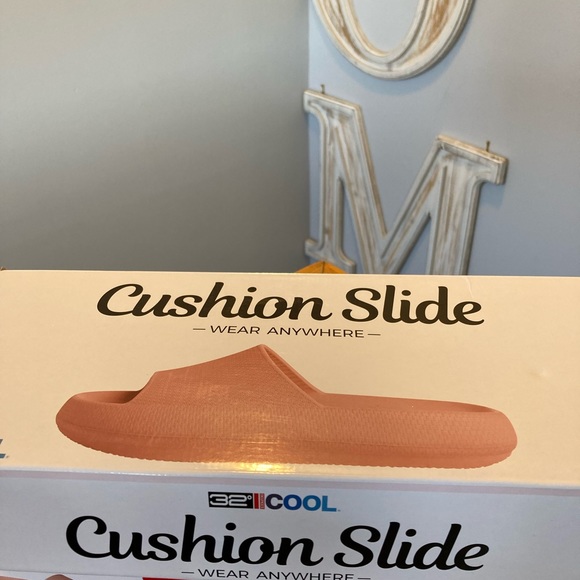 Slides - Picture 4 of 4